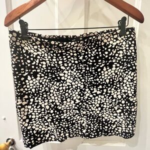 H&M Black and White Pencil Mini Skirt for Night Out